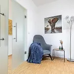 Super Luxury Apt, Only 12Min To Ferris Wheel
