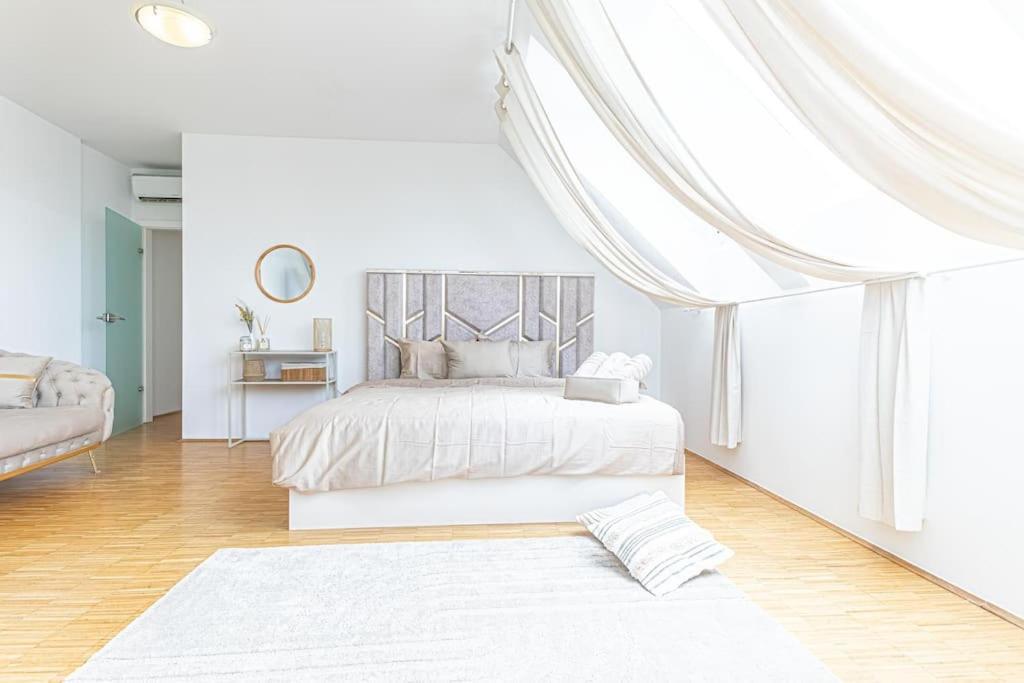 Super Luxury Apt, Only 12min To Ferris Wheel Apartment Wien