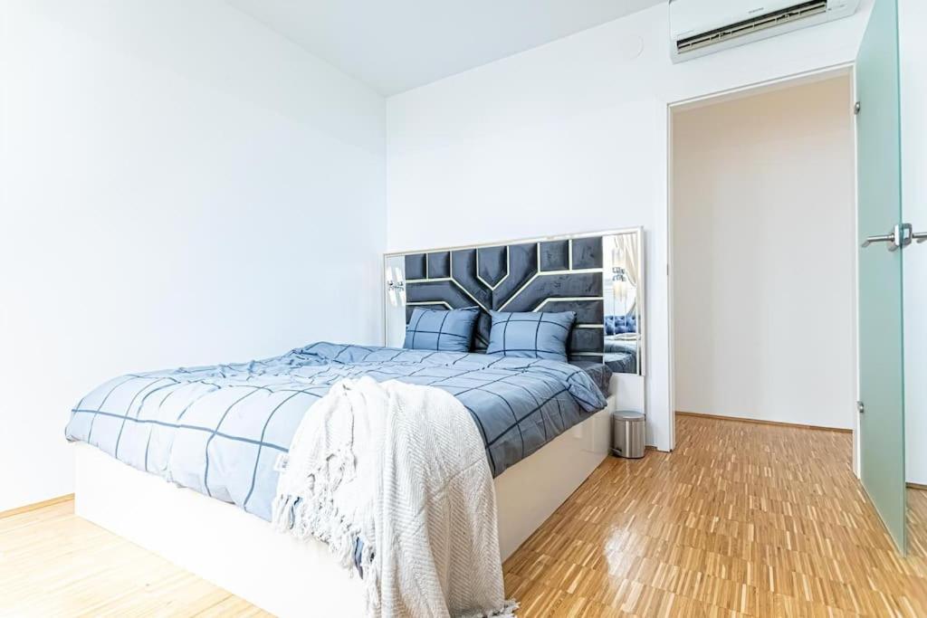 Super Luxury Apt, Only 12min To Ferris Wheel Apartment