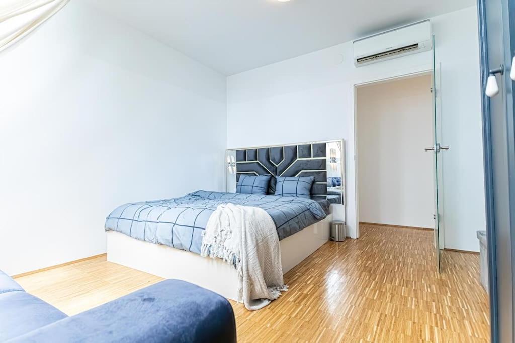 Apartment Super Luxury Apt, Only 12min To Ferris Wheel *