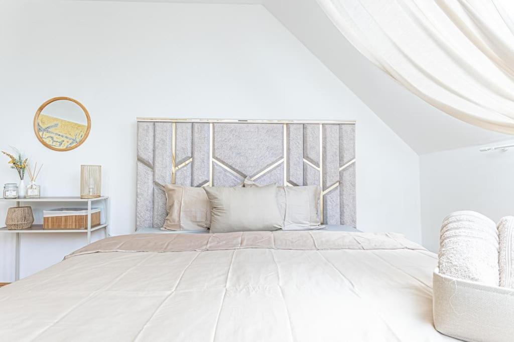Super Luxury Apt, Only 12min To Ferris Wheel Apartment *
