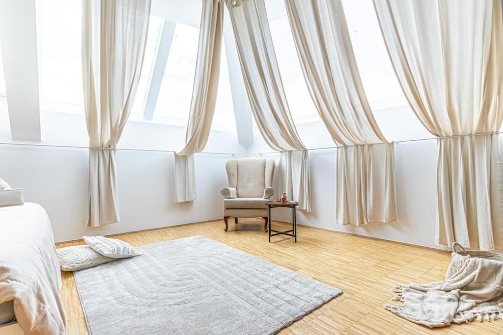 Super Luxury Apt, Only 12min To Ferris Wheel Wien