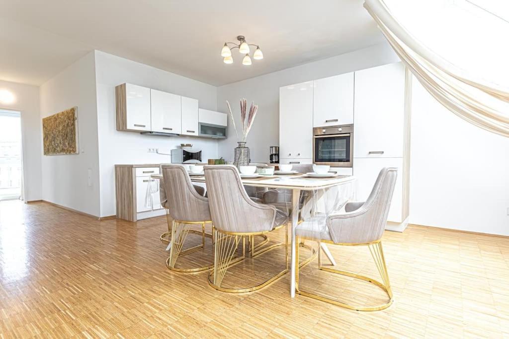 Super Luxury Apt, Only 12min To Ferris Wheel Wien
